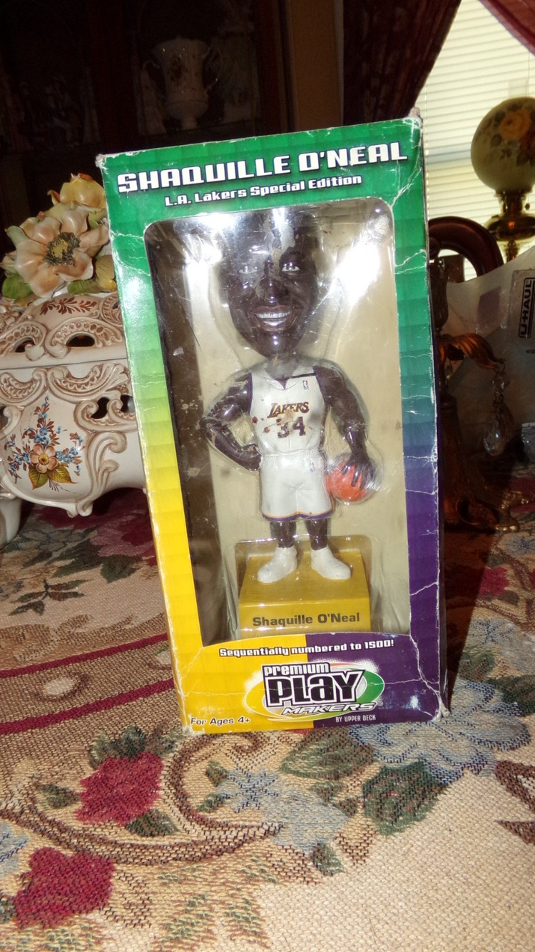 Shaquille O’Neal 34 Premium Play Lakers SHAQ Bobble Head NEW IN BOX NBA